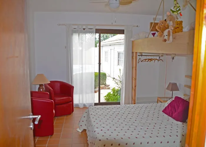 Le Jardin Des Copains Villa Canet (Herault)